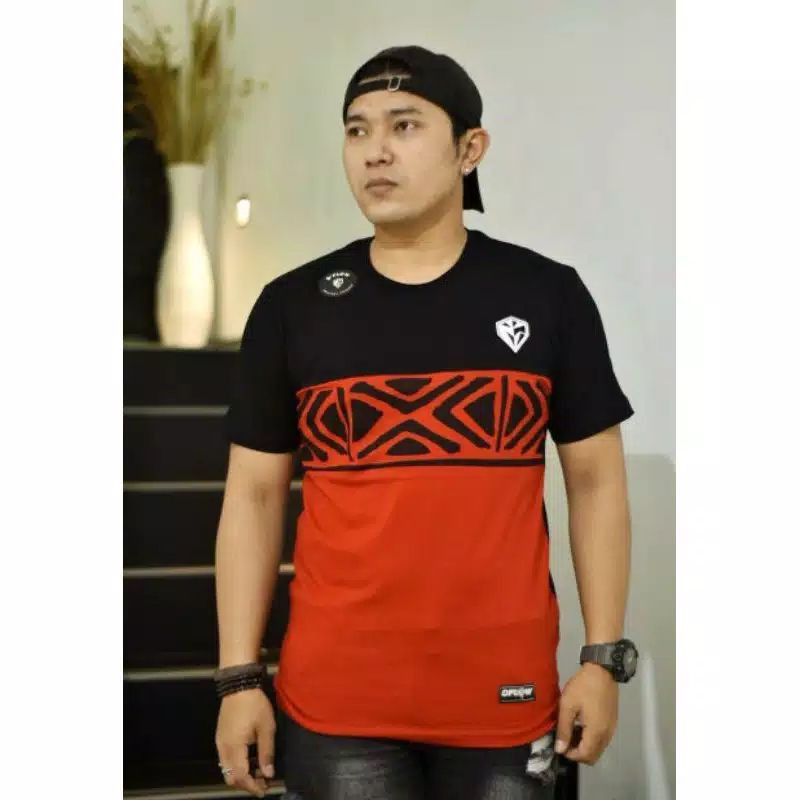 D flow kaos pria keren