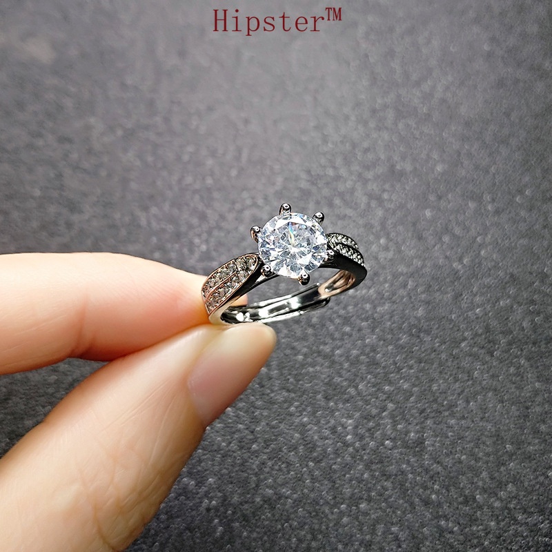 Hot Sale Fashion Elegant Graceful Inlaid Moissanite White Gold Ring