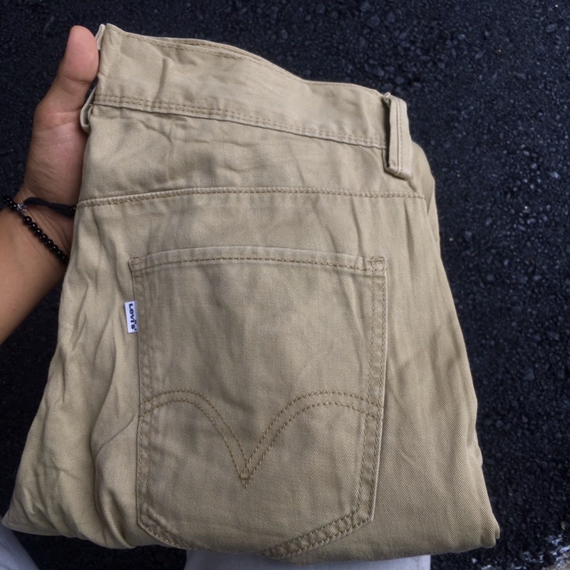 chino Levis size 32-pria/cowok-bekas/second original