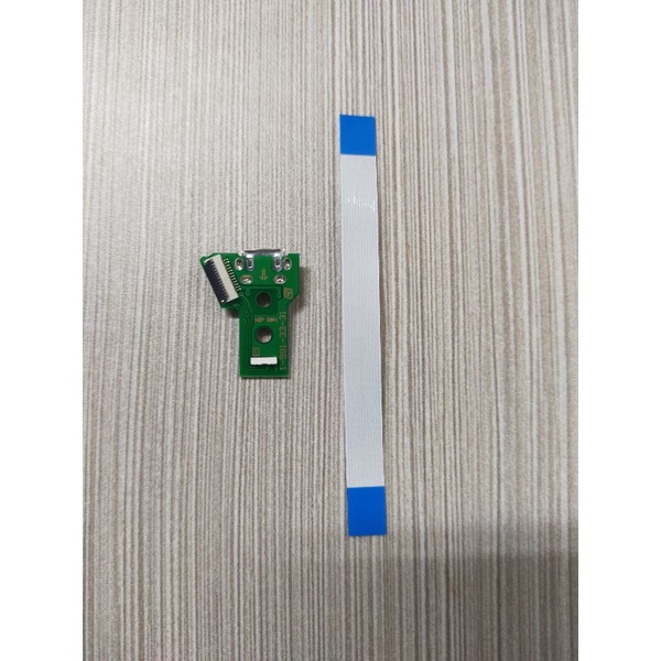 Board Port USB Charger Stik PS4 JDS 040