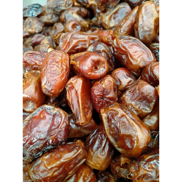 

Kurma Mesir Golden Valley Dates 1kg Egyptian Dates