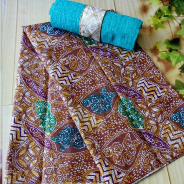 set kain batik dan embos