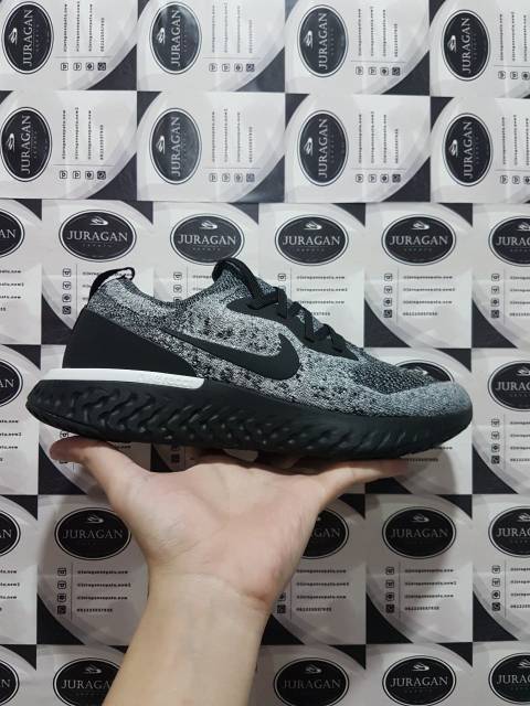 Nike Epic React Flyknit &quot;Oreo&quot;