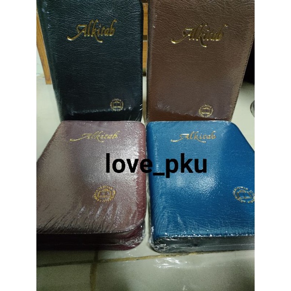 

Alkitab sedang sampul