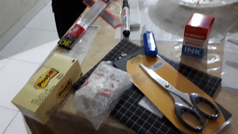 [ Pack ] Kenko Tt-100pp Thumb Tacks / Paku Payung Kecil