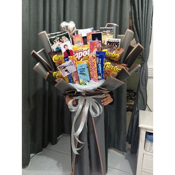 

Snack bouquet BTS ( 5 foto Uk 2r + 1 foto 3r)