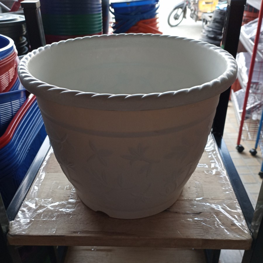 GM pot bunga putih ukir bunga 830 Putih (3733)