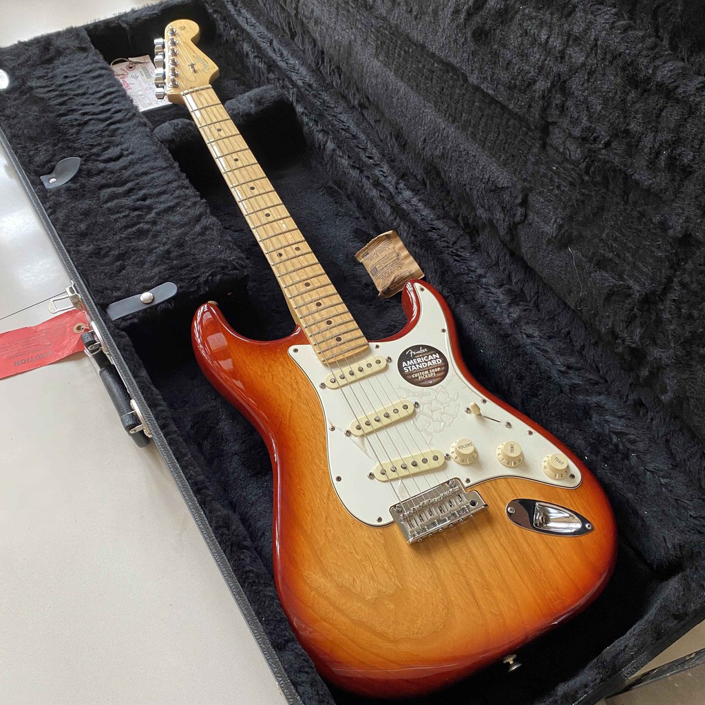 Fender American Standard Stratocaster - Sienna Sunburst & G&G Hardcase