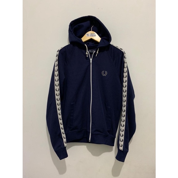 Hodie Fred Perry
