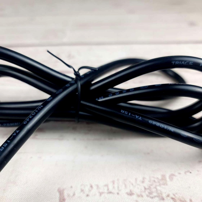 Kabel Listrik Lubang Tiga EU Plug untuk Power Adaptor 1.5m E125
