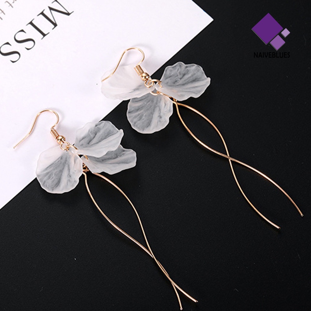 Anting Kait Juntai Bentuk Kelopak Bunga Gaya Elegan Untuk Wanita