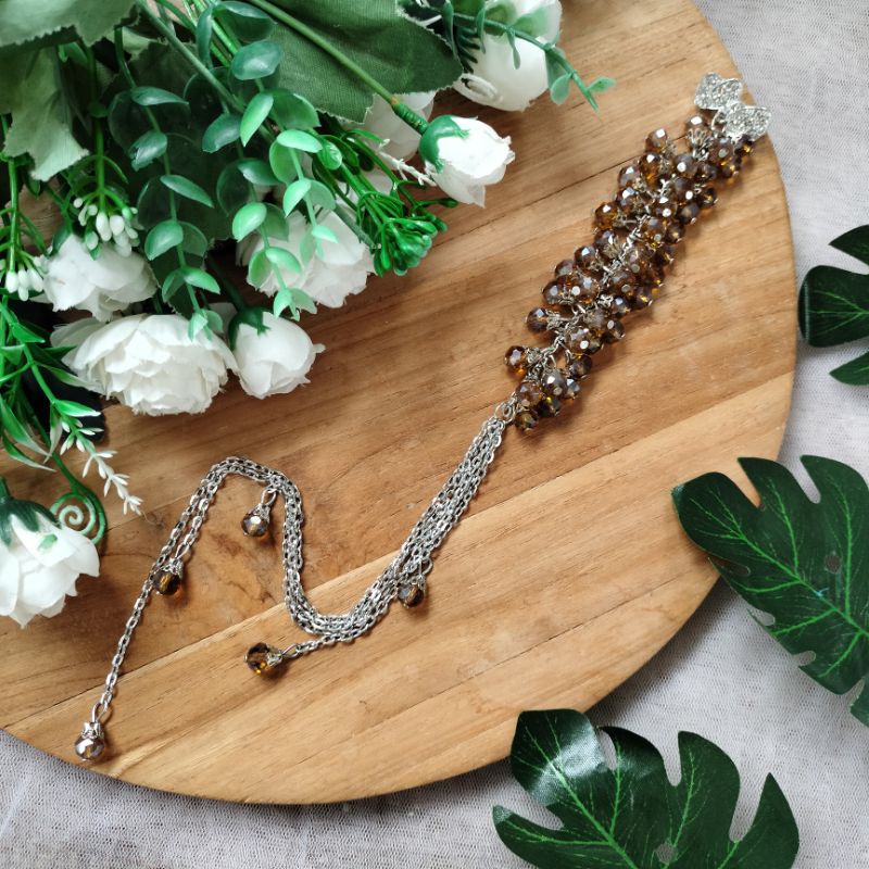 Syaira brooch / bros dagu juntai panjang-Coklat