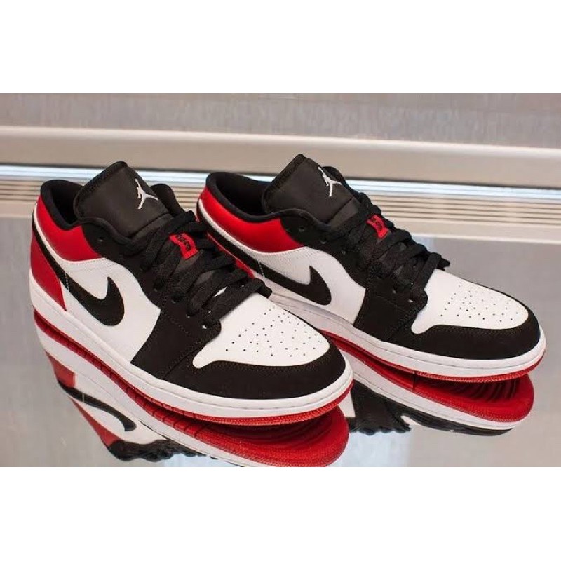 Nike Air Jordan 1 Low Black Toe