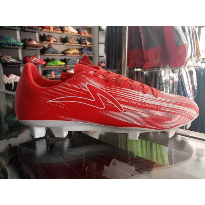 SEPATU SEPAK BOLA SPECS ELEVATION ZERO FG
