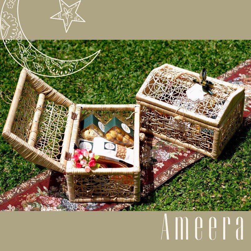 

ameera hampers