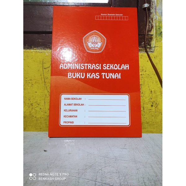 BUKU KAS TUNAI ADMINISTRASI SEKOLAH