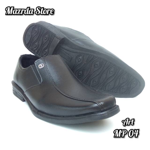 Sepatu pantopel hitam terlaris /new model pantopel/sepatu murah pria