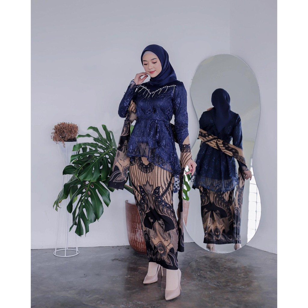 Ada Anak - SHOPASHOP SOLO Batik Kebaya Couple Devina Tulle mutiara aplikasi Payet Ronce