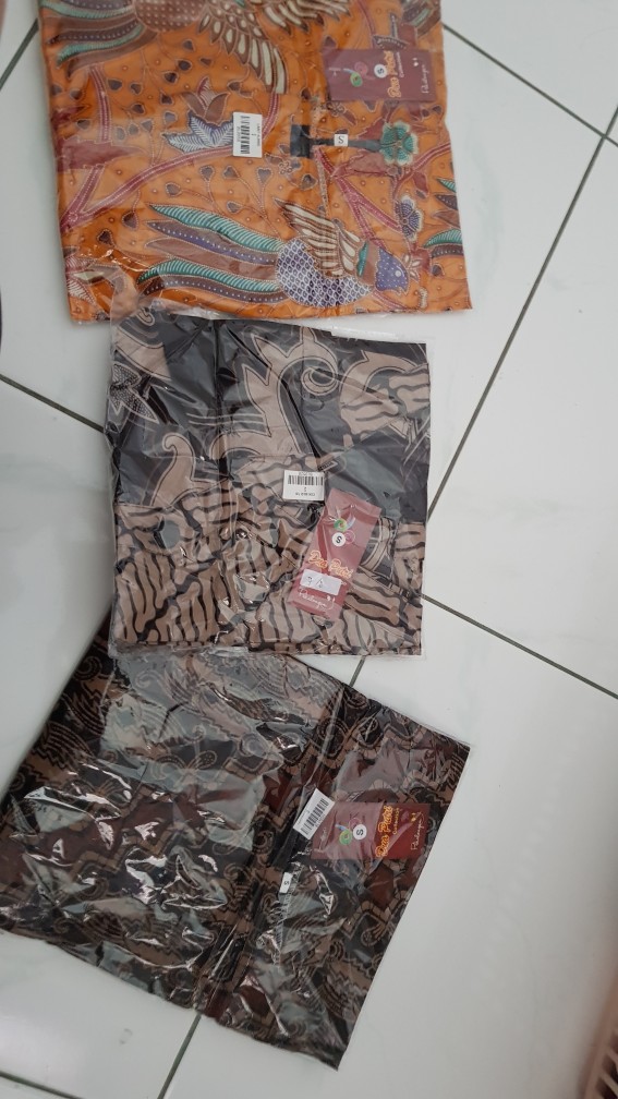 Atasan Batik Wanita Blouse Motif Kangkung Kombinasi Motif Parang Warna Coklat Muda Terlaris 2021