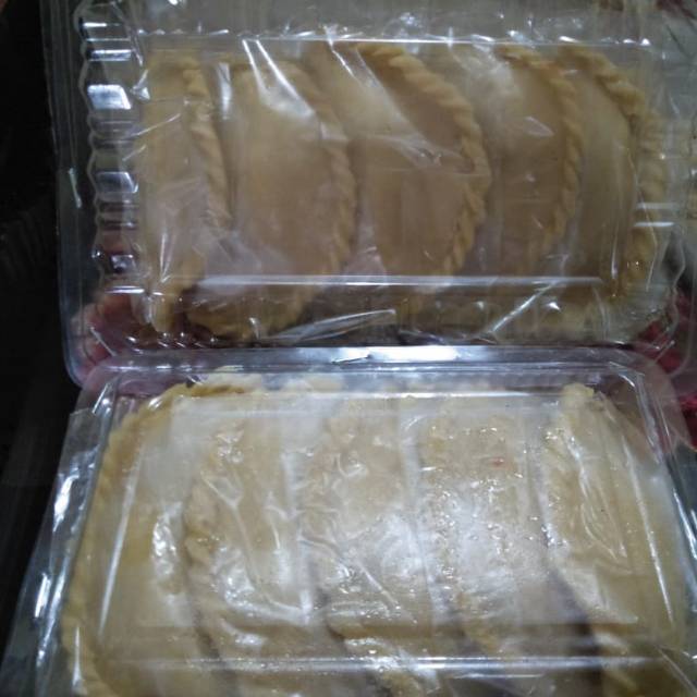 

Pastel ayam frozen isi 10bj
