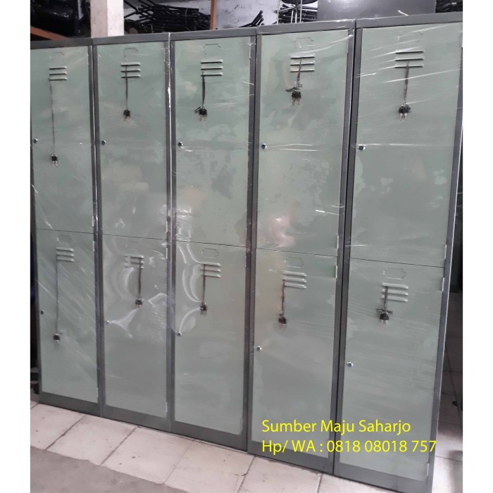 

READY Loker 2 Pintu LION L552 L 552 Locker Karyawan Lemari Besi Arsip MURAH TERLARIS