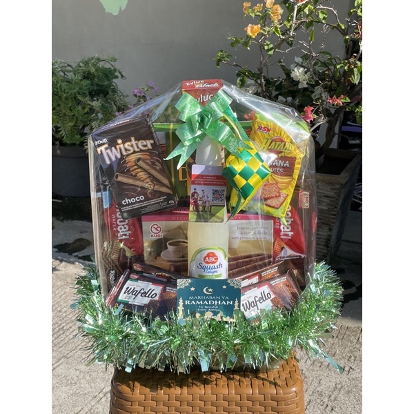 

parcel lebaean hampers