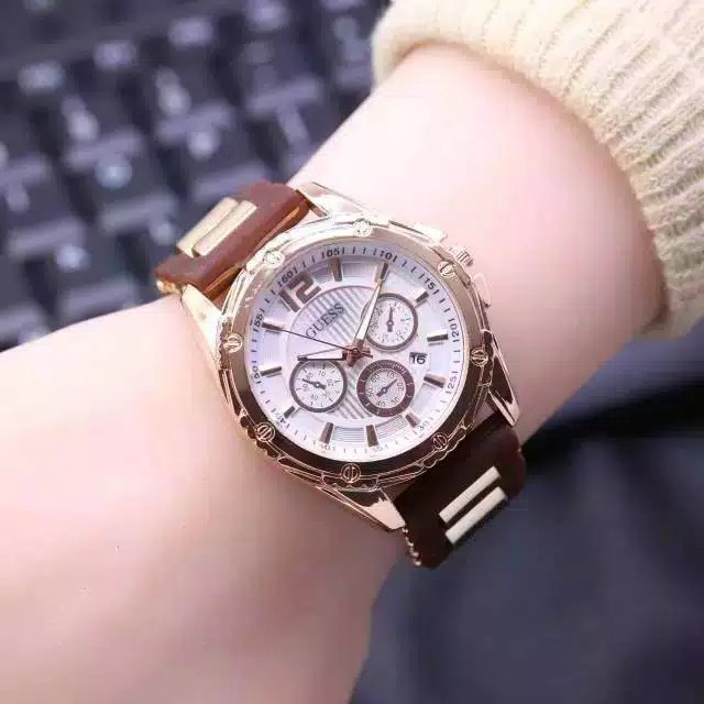 GUESS - GROSIRAN JAM TANGAN FASHION WANITA G7-6559 ANALOG TALI RUBBER TANGGAL AKTIF CHRONO VARIASI FREE BOX & BATERAI || GROSIRAN JAM TANGAN WANITA TERLARIS ( BISA UNTUK KADO ) JAMINAN HARGA GROSIR !!! GARANSI 6 BULAN (COD)-Coklat Putih