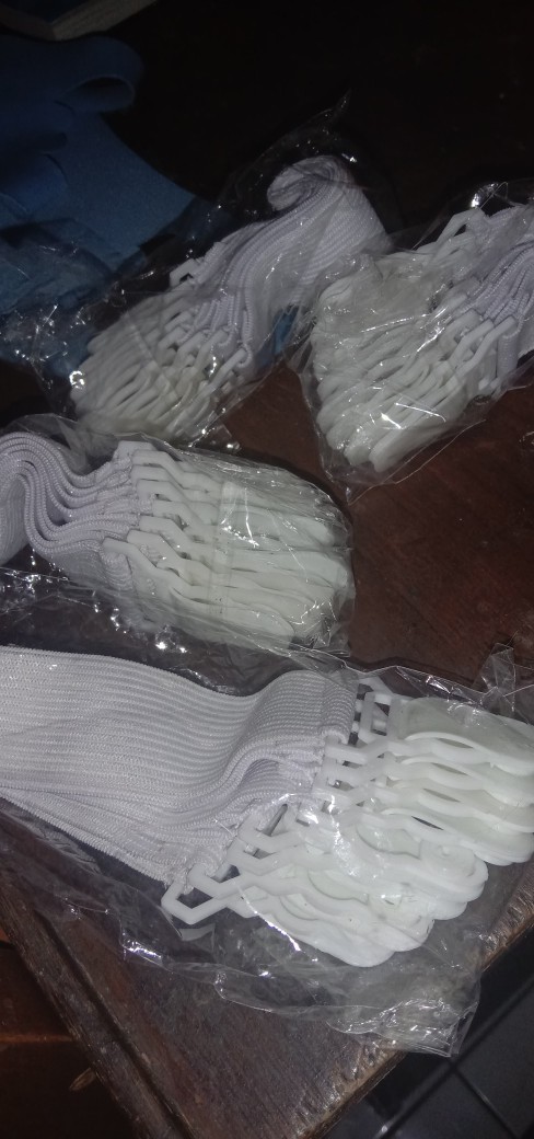 Kait Sudut Sprei [isi 4 Pcs]