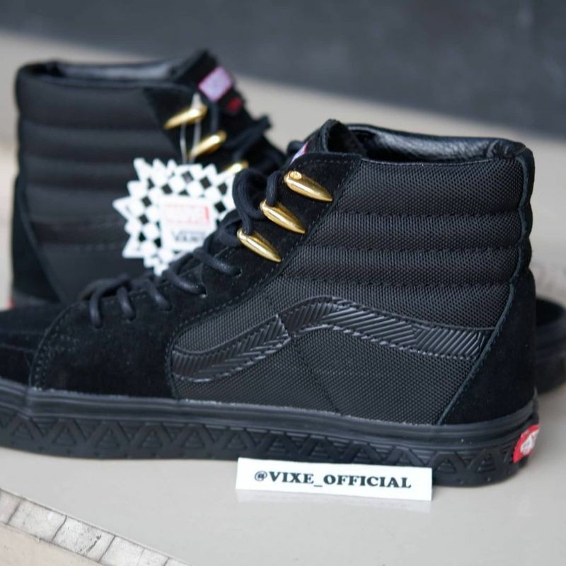 Marvel x Vans Sk8 Hi Black