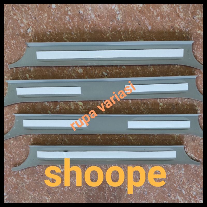 sealplate sill plate silplate samping PINTU mobil Toyota inova innova 2004 sampai 2015 cream beige plastik abs tempel 2005 2006 2007 2008 2009 2010 2011 2012 2013 2014