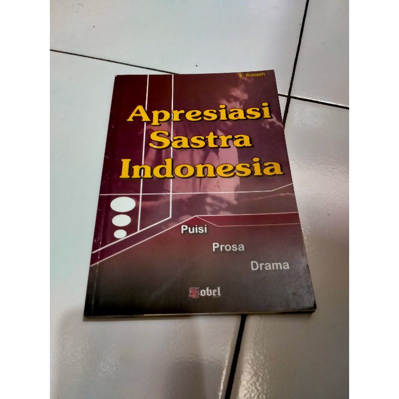 Apresiasi Sastra Indonesia - Koesasih