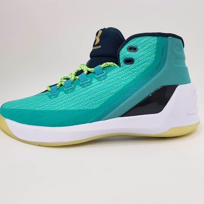 UNDER ARMOUR CURRY 3.0 *TOSCA *