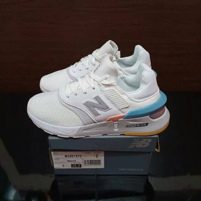 Sepatu New Balance MS997XTC Premium