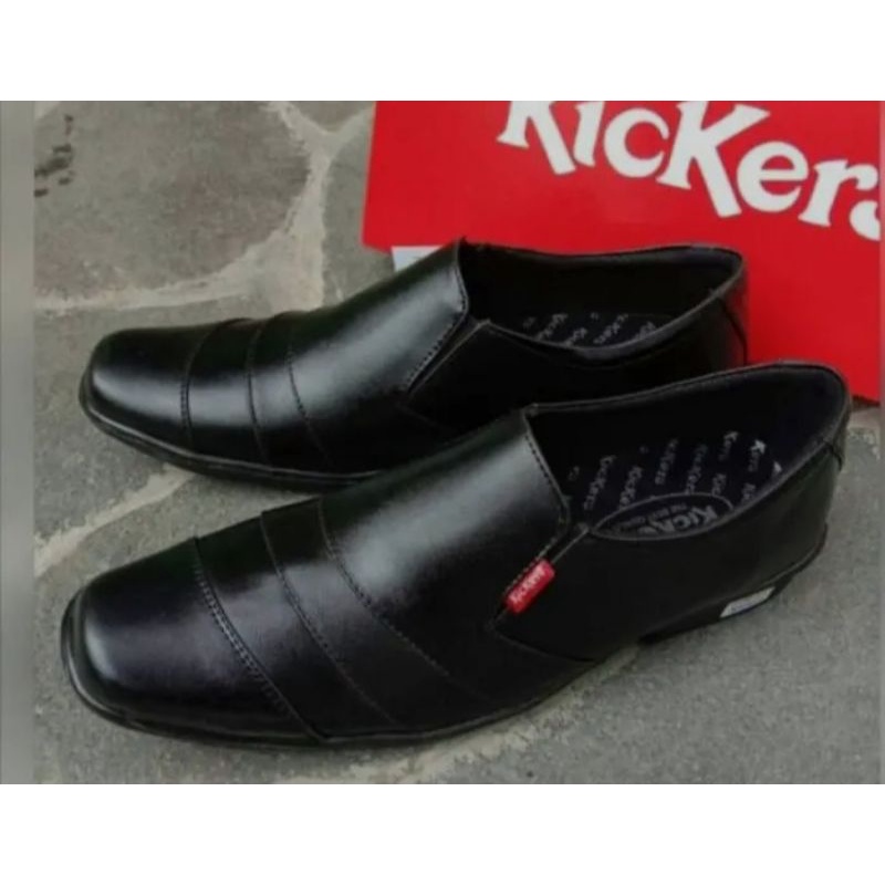 sepatu pantofel pria