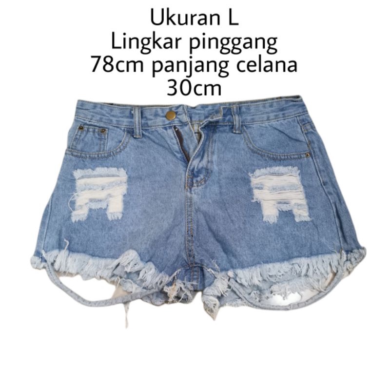 CELANA JEANS PENDEK WANITA