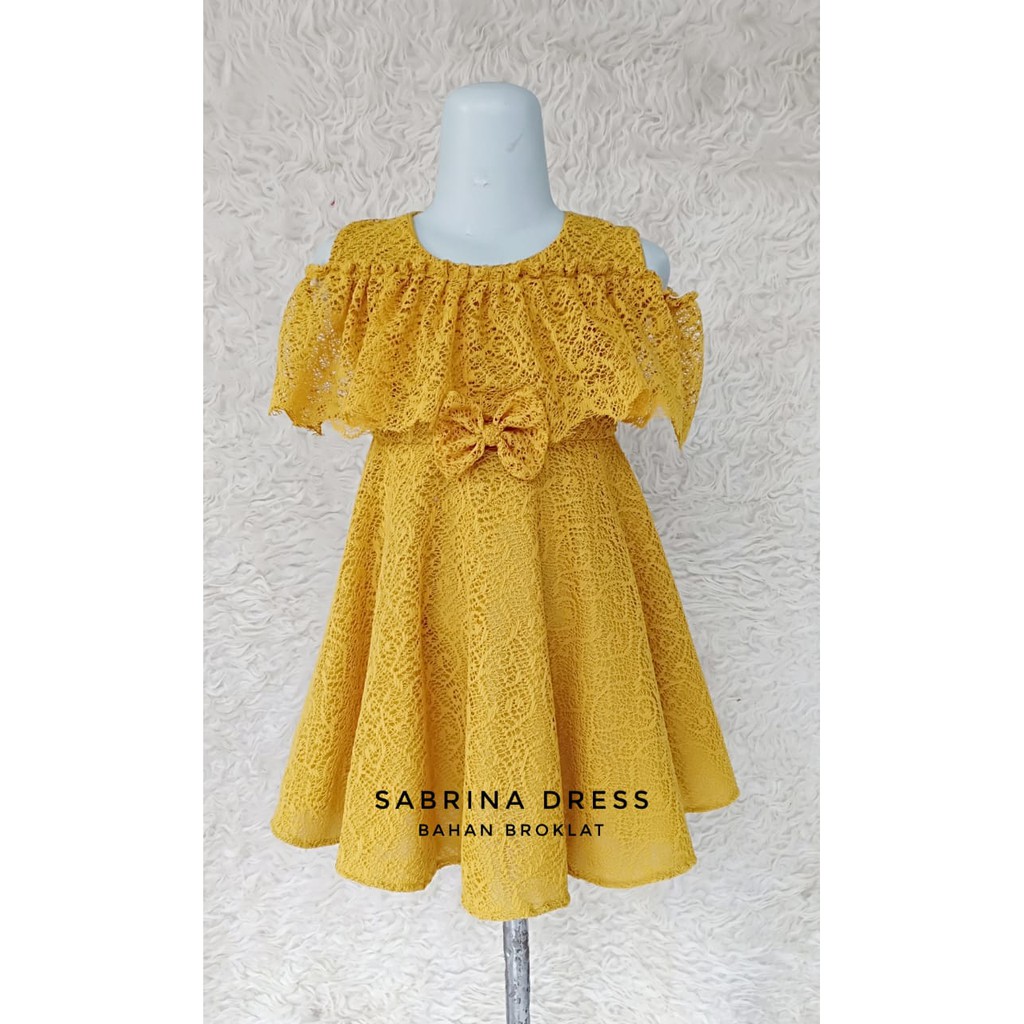 BAJU ANAK UNIK AZZAFRAN MODEL DRESS SABRINA BROKAT DRESS CANTIK
