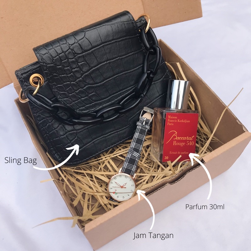 [TAS MINI] KADO SET JAM DAN TAS CEWEK/KADO PACAR/KADO CEWEK/KADO WISUDA/KADO ULANG TAHUN PACAR/GIFT BOX TAS/ KADO PARFUM/HADIAH ULANG TAHUN/HADIAH TAS