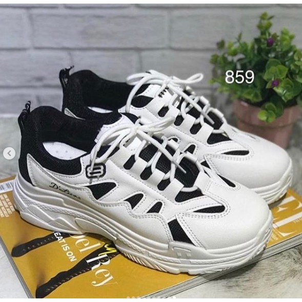 Sepatu Sneakers 859