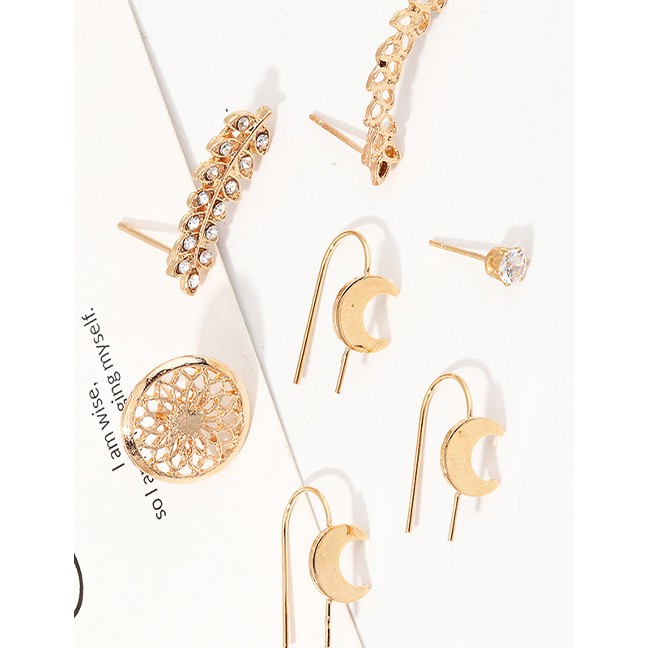 LRC Anting Tusuk Fashion Golden Moon Earring Diamond Leaf Flower Ear Stud Set D81678