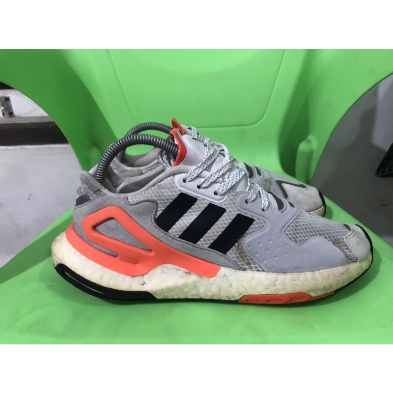 SEPATU SECOND ADIDAS DAY JOGGER