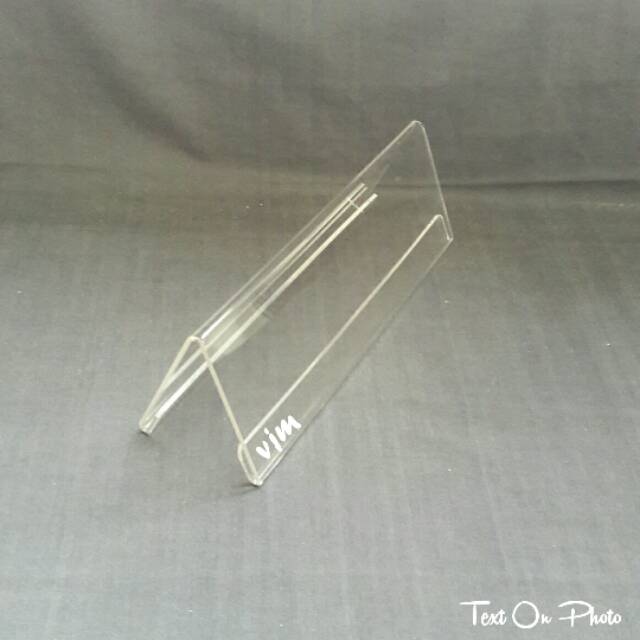 

Acrylic Name Tag 7x20