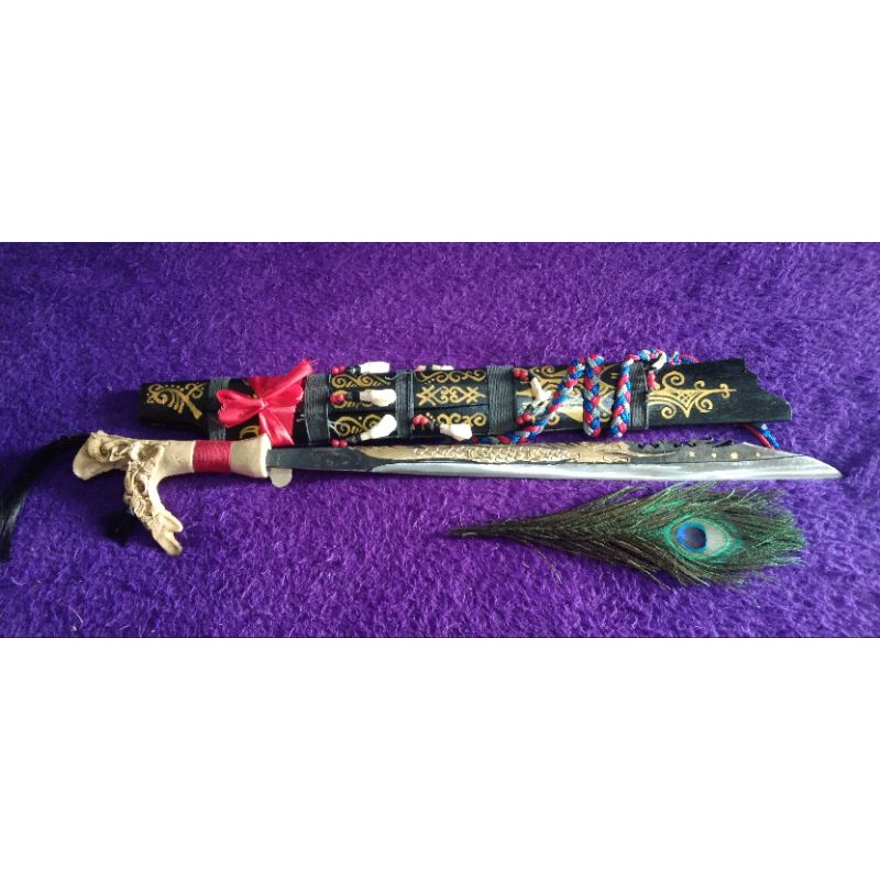 Mandau Motif Naga Golok Parang Senjata Dayak Pusaka Khas Suku Dayak Motif Burung Ukuran 65cm