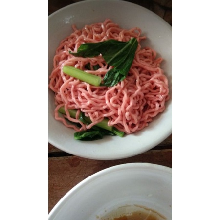 mie pelangi ,sayur segar