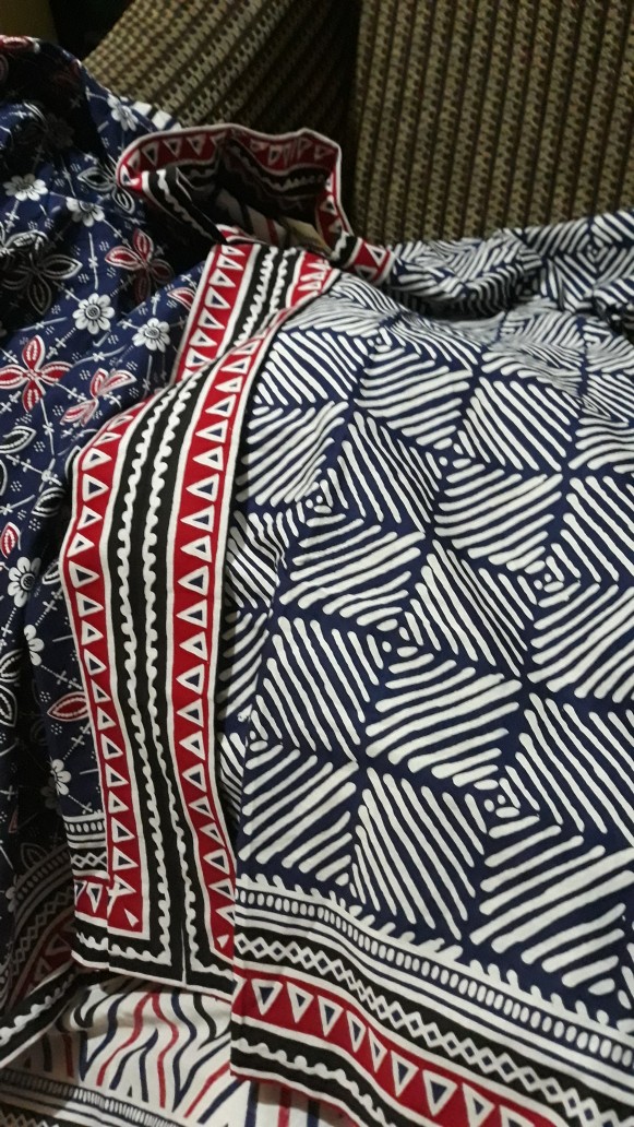 Tunik Batik Iwan Tirta Navy