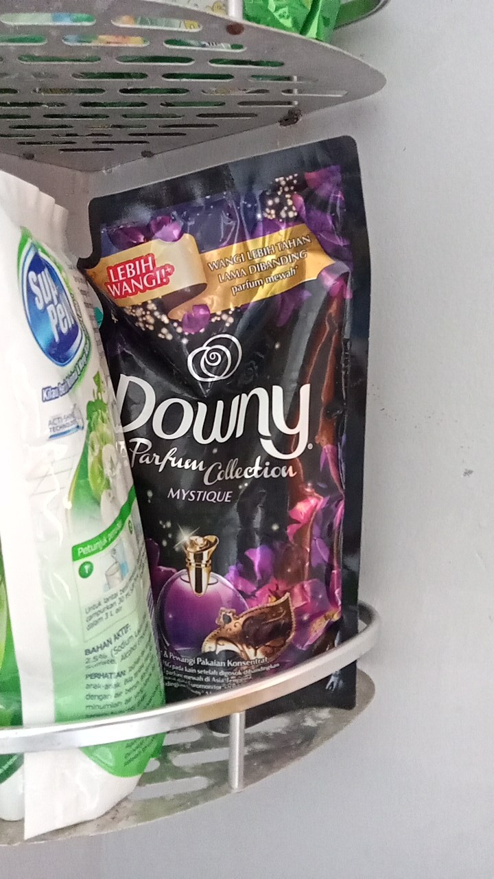 Downy Pelembut Pakaian 680/720ml