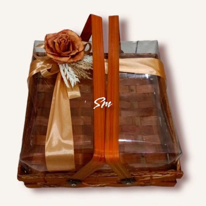 KERANJANG BAMBU KOTAK HANTARAN KUE KOTAK SESERAHAN MAKANAN