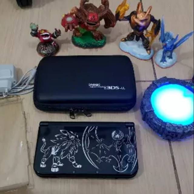 BEST OFFER NEW 3DS XL POKEMON & SUN SECOND & SKYLANDERS