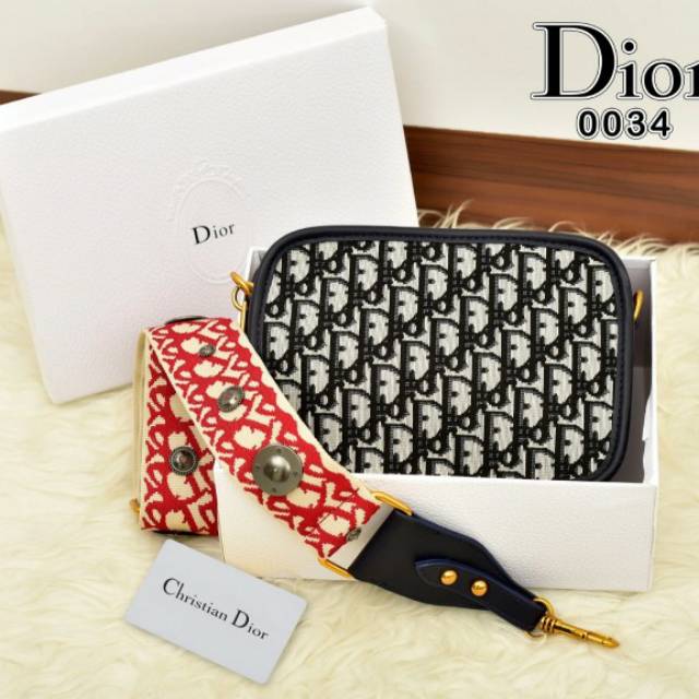 DIOR quake Oblique Clutch Bag
Series ~ 0034