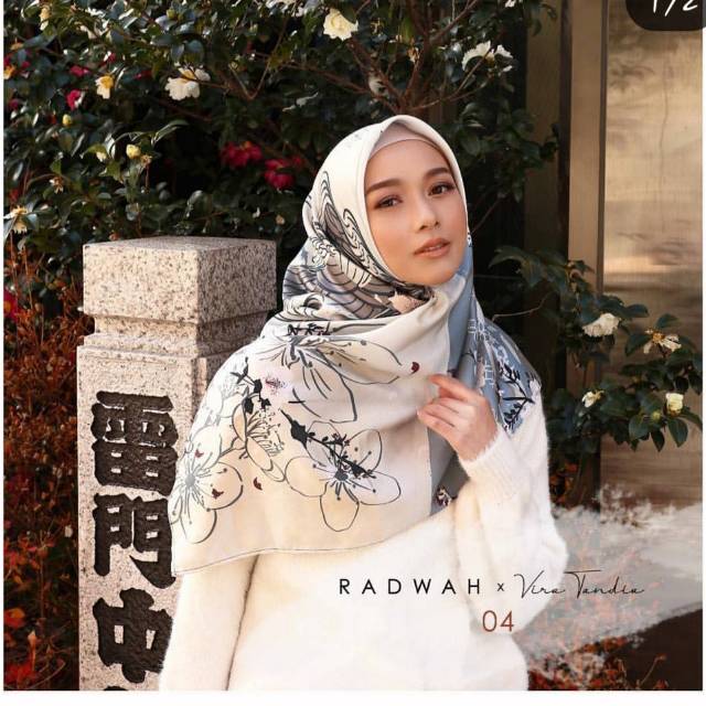 Radwah scarf