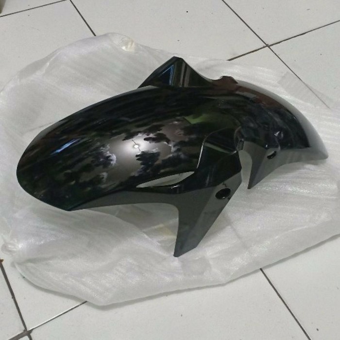 Spakbor Depan CB150R New CB 150 R New LED Hitam